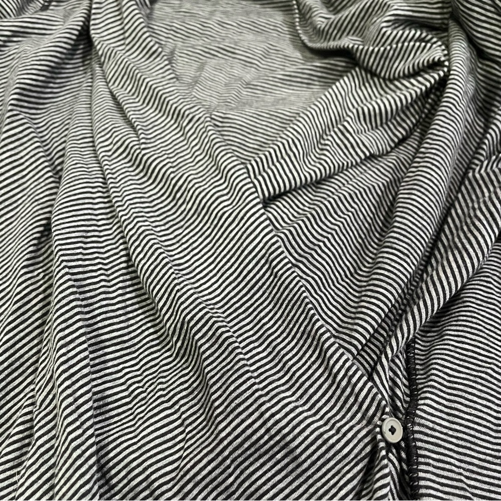 Lululemon Size 4 Radiant Long Sleeve Tonka Stripe Black Heathered Medium Grey - Picture 15 of 16